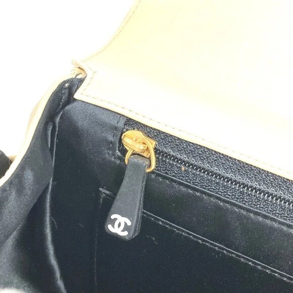 CHANEL CC CC Mark Chocolate Bar Bicolor Crossbody Bag Flap Pochette Shoulder Bag - Picture 15 of 16